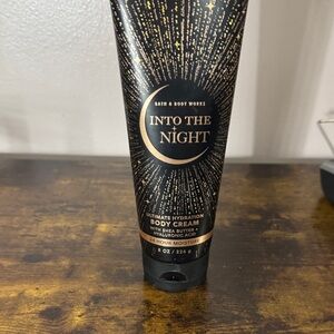 Bath & Body Works Into the Night Body Cream - Black and Gold Sparkle